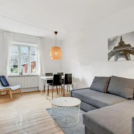 Two Bedroom In Aarhus, Ole Rmers Gade 104 *